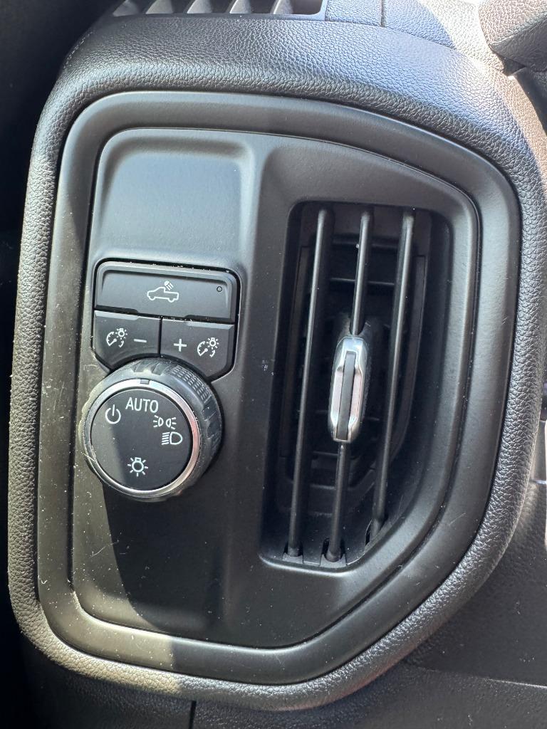 2019 Chevrolet Silverado 1500 Custom - Photo 15