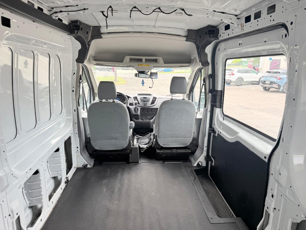 2015 Ford Transit Base - Photo 9